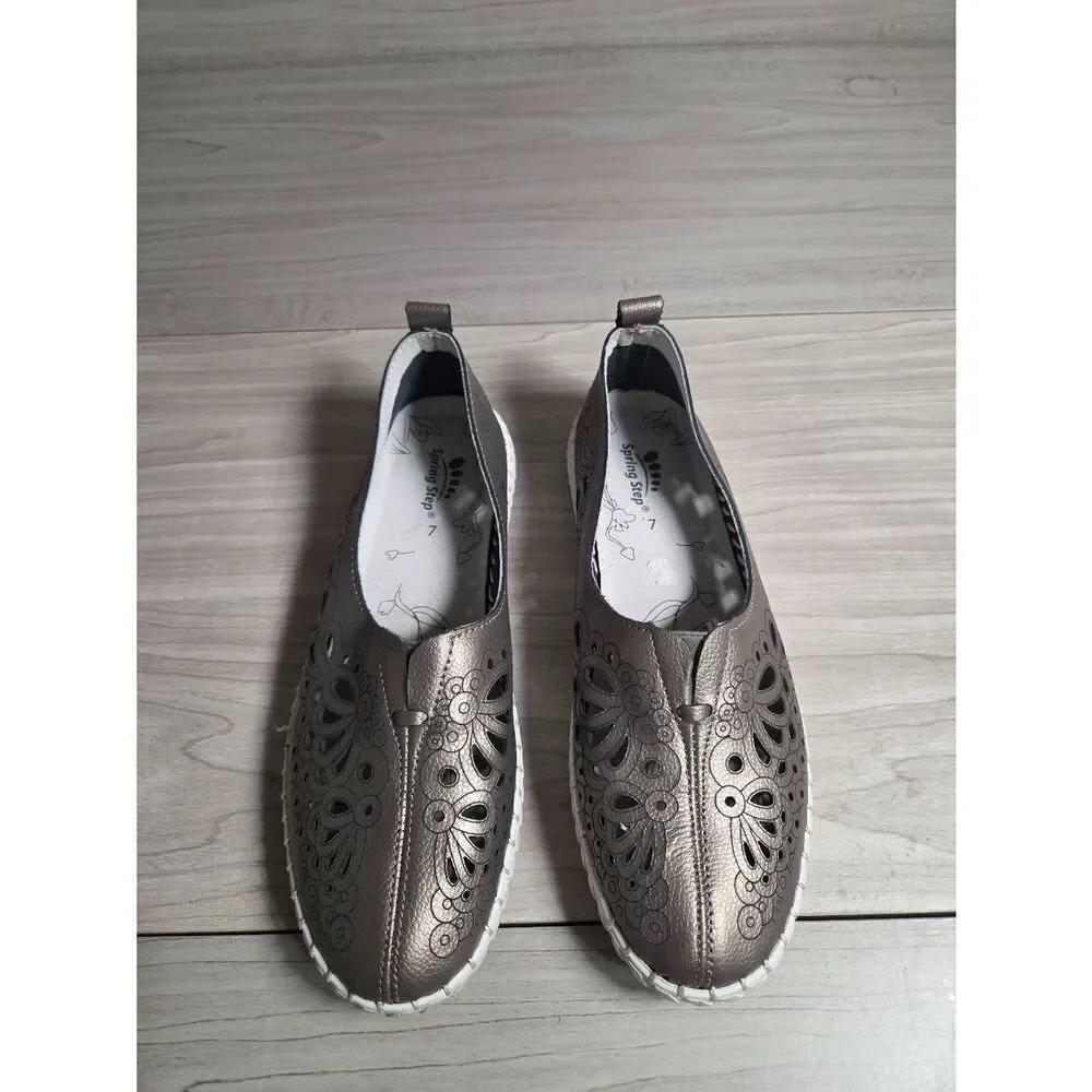 ​Spring Step Mirtha Pewter Metallic Leather Laser Cut Flats - Size 7